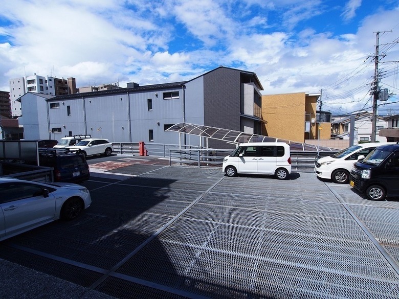 三輝ガレージの空き状況